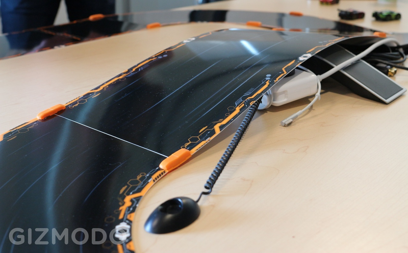Illustration for article titled Anki's Incredible Self-Driving Toy Cars Just Got Even Cooler